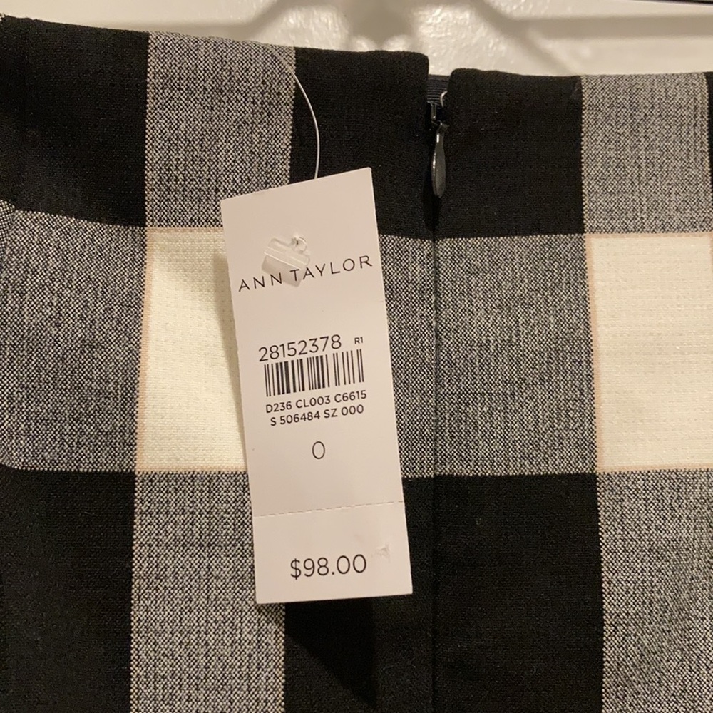 Plaid  Front Slit Pencil Skirt, size-0, White/Black/Grey,Lined - Picture 4 of 11